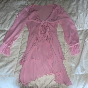 Pink dress. Tie in the front